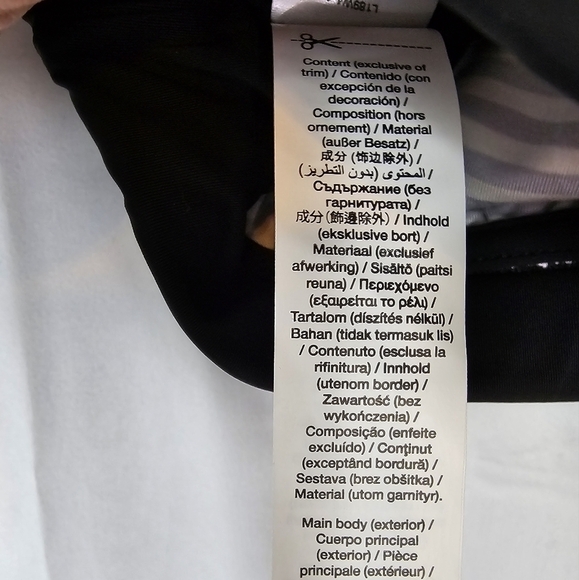 BRAVADO black bikini top in size Medium in black criss-cross cut NWT - Picture 8 of 9